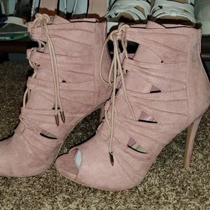 Cute Light Pink Stilletos